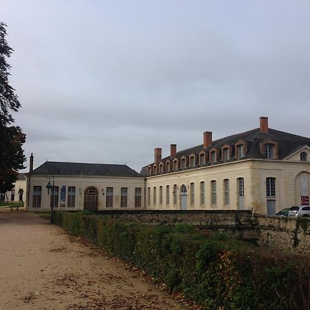 Hotel La Capitainerie Chateauneuf-sur-Loire Exterior photo
