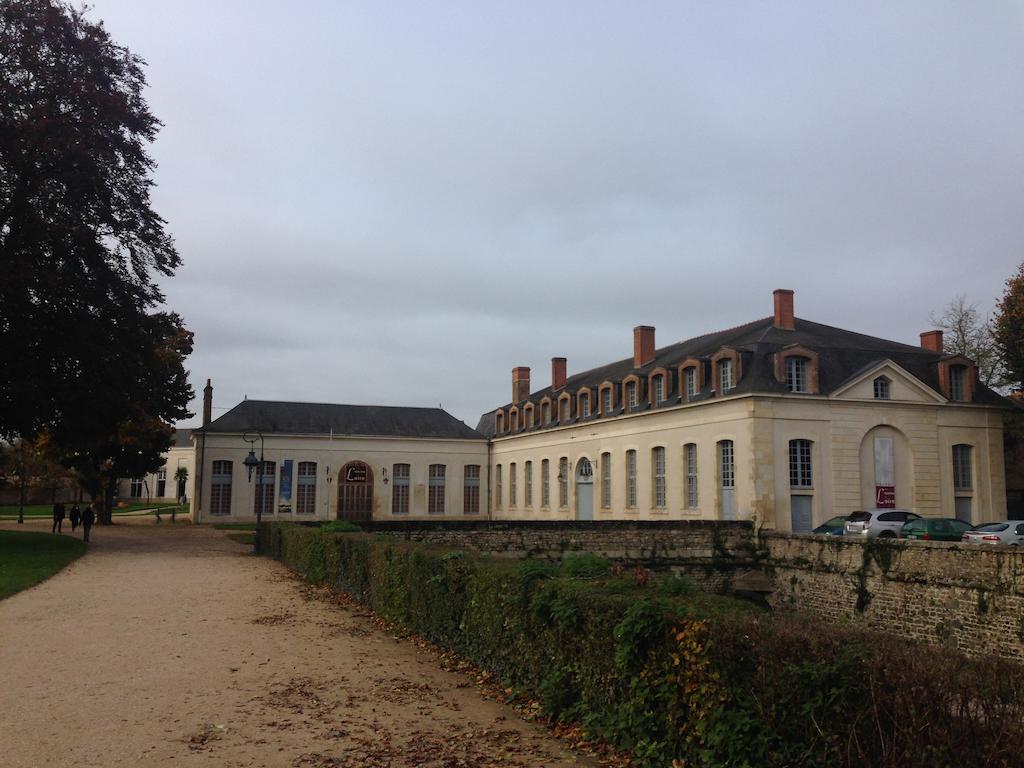 Hotel La Capitainerie Chateauneuf-sur-Loire Exterior photo