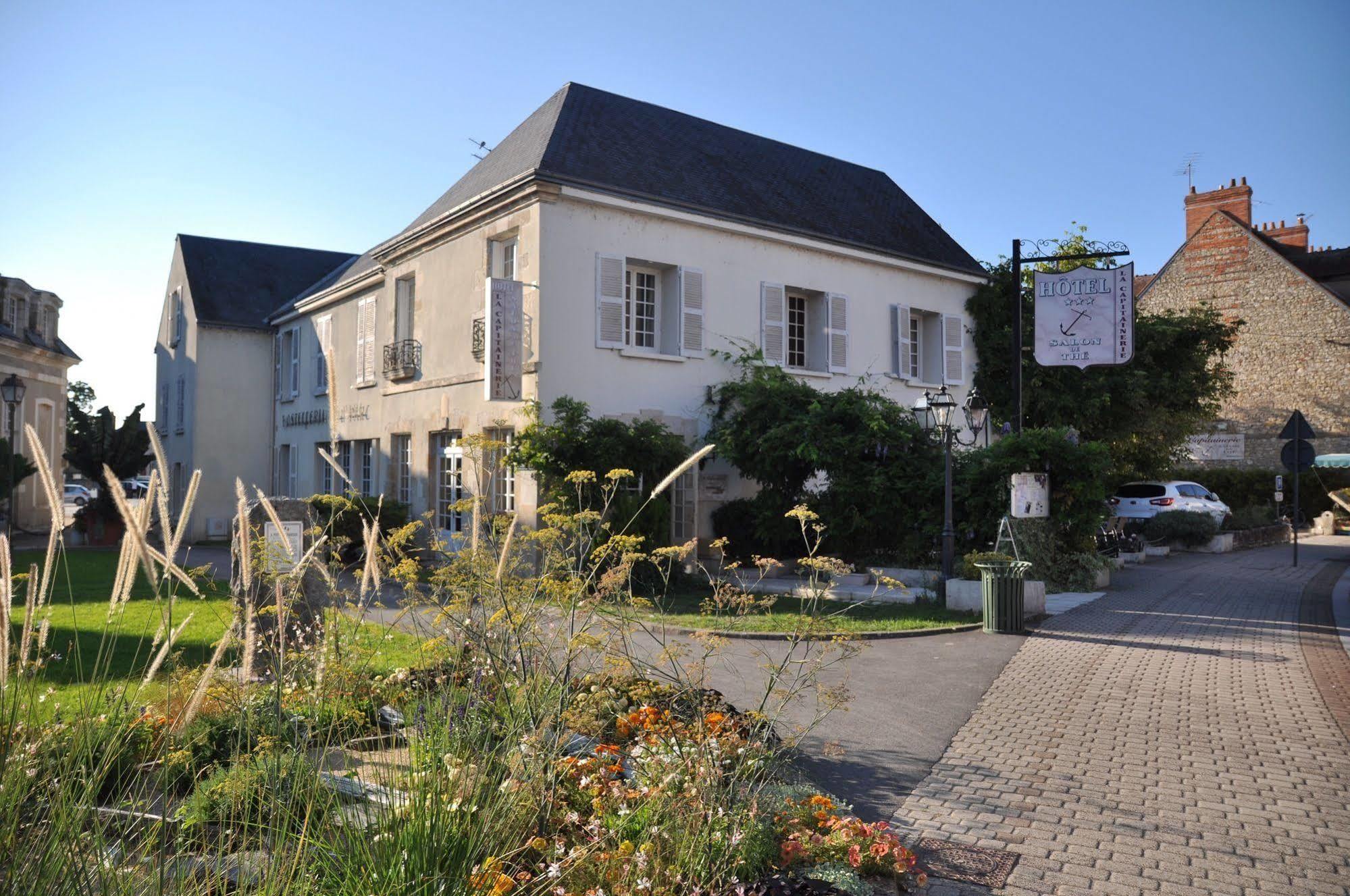Hotel La Capitainerie Chateauneuf-sur-Loire Exterior photo